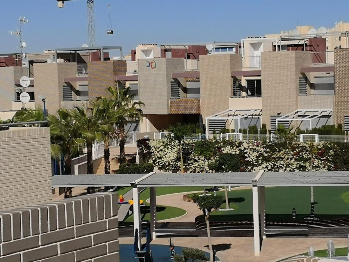 トレビエハVivienda Aguas Nuevas Familiar & Deportivoアパートメント エクステリア 写真