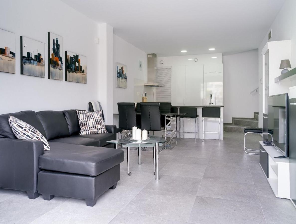 トレビエハVivienda Aguas Nuevas Familiar & Deportivoアパートメント エクステリア 写真