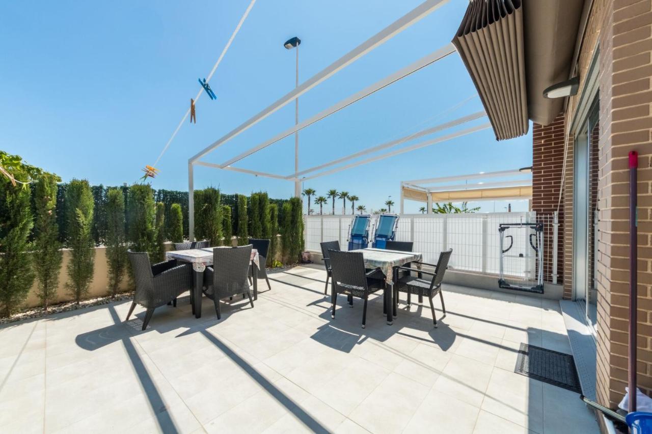 トレビエハVivienda Aguas Nuevas Familiar & Deportivoアパートメント エクステリア 写真