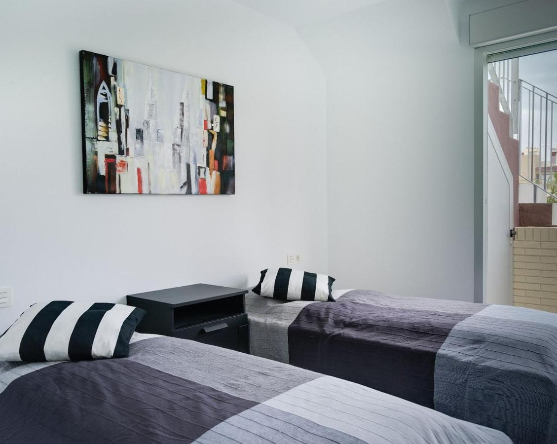 トレビエハVivienda Aguas Nuevas Familiar & Deportivoアパートメント エクステリア 写真