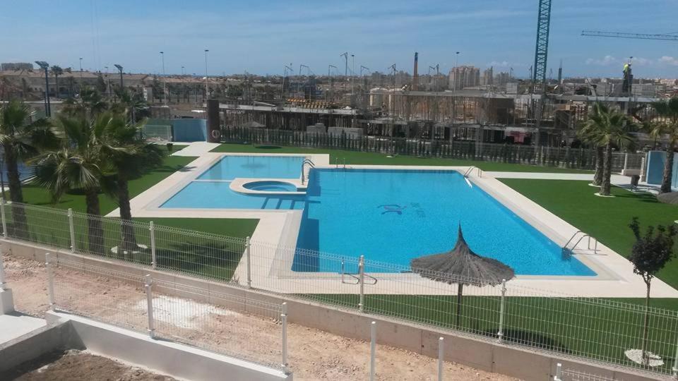 トレビエハVivienda Aguas Nuevas Familiar & Deportivoアパートメント エクステリア 写真