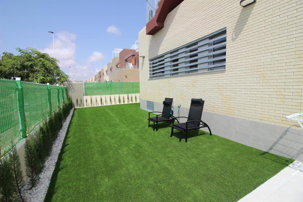 トレビエハVivienda Aguas Nuevas Familiar & Deportivoアパートメント エクステリア 写真