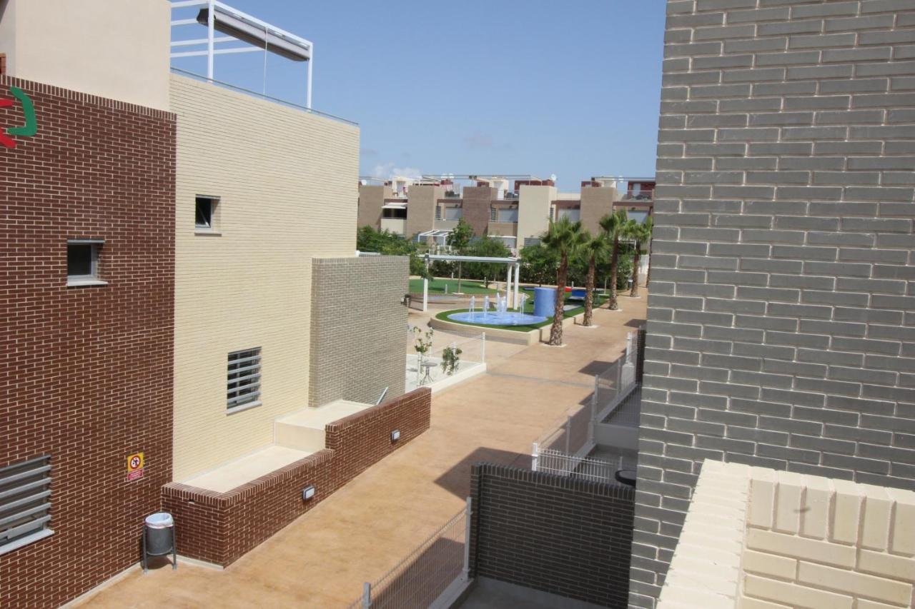 トレビエハVivienda Aguas Nuevas Familiar & Deportivoアパートメント エクステリア 写真