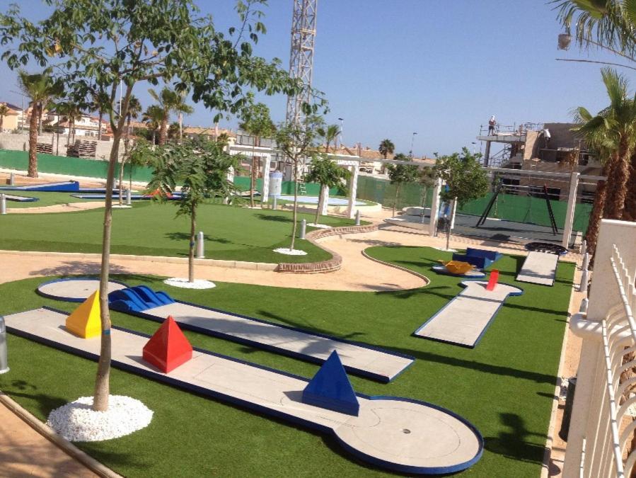 トレビエハVivienda Aguas Nuevas Familiar & Deportivoアパートメント エクステリア 写真