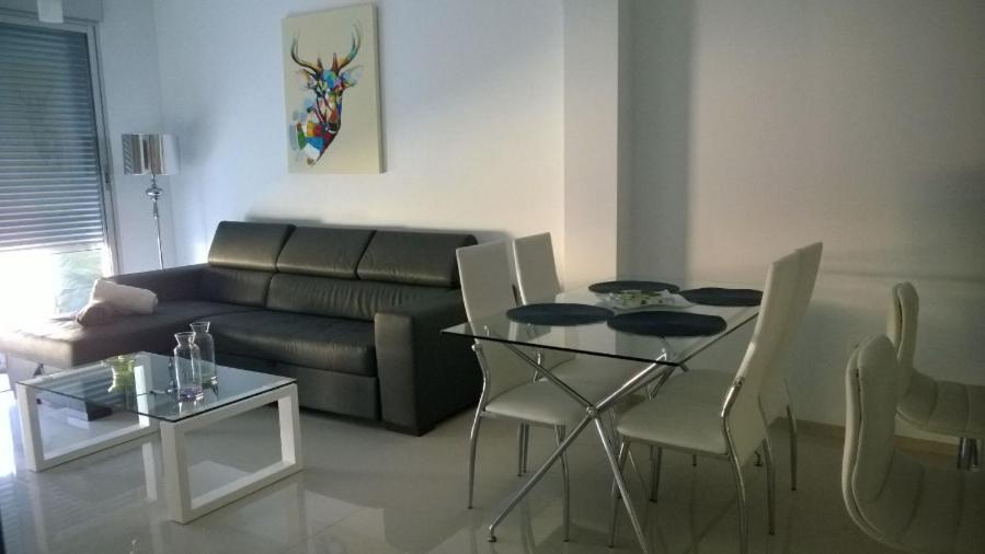 トレビエハVivienda Aguas Nuevas Familiar & Deportivoアパートメント エクステリア 写真